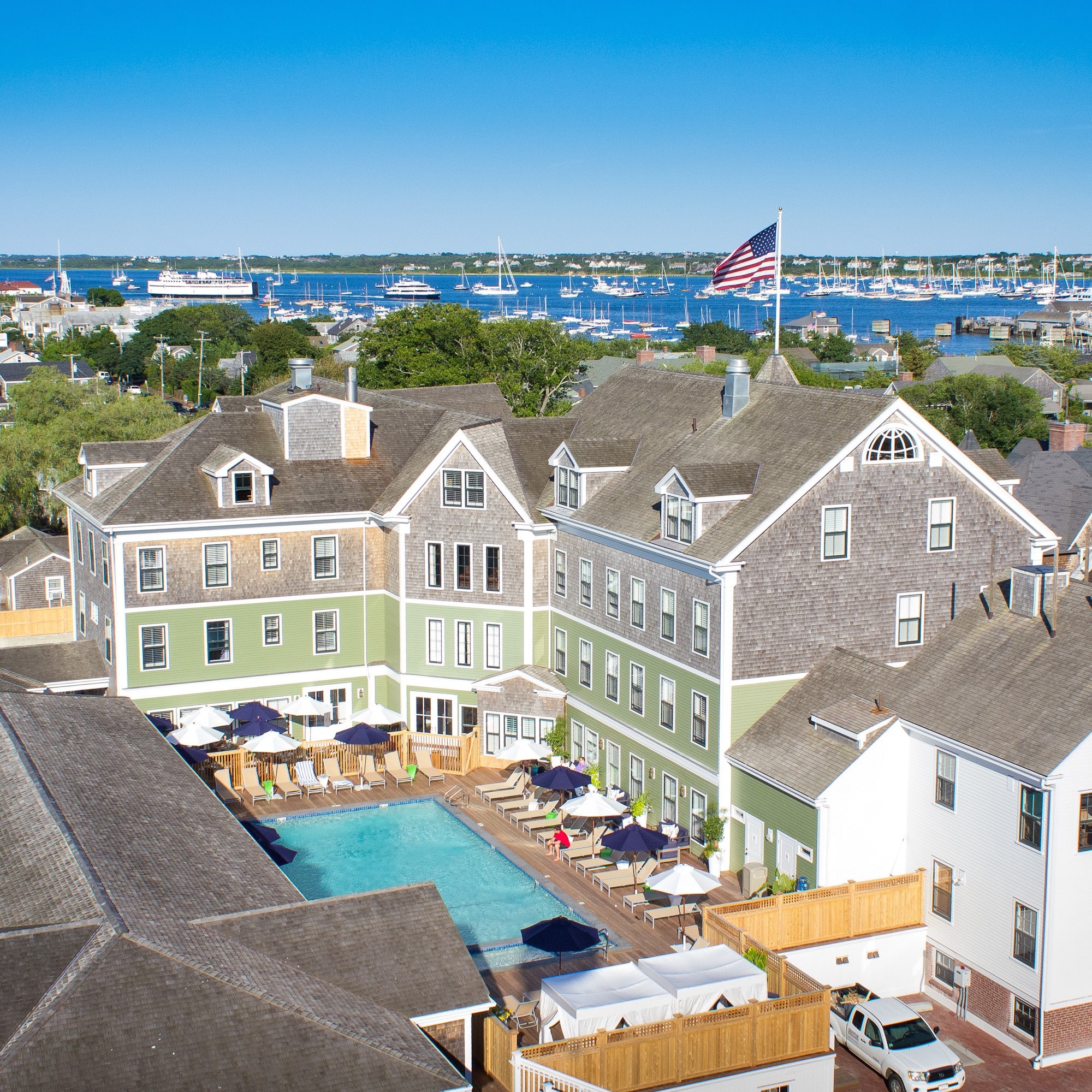Little Gem Resorts – 10% Off