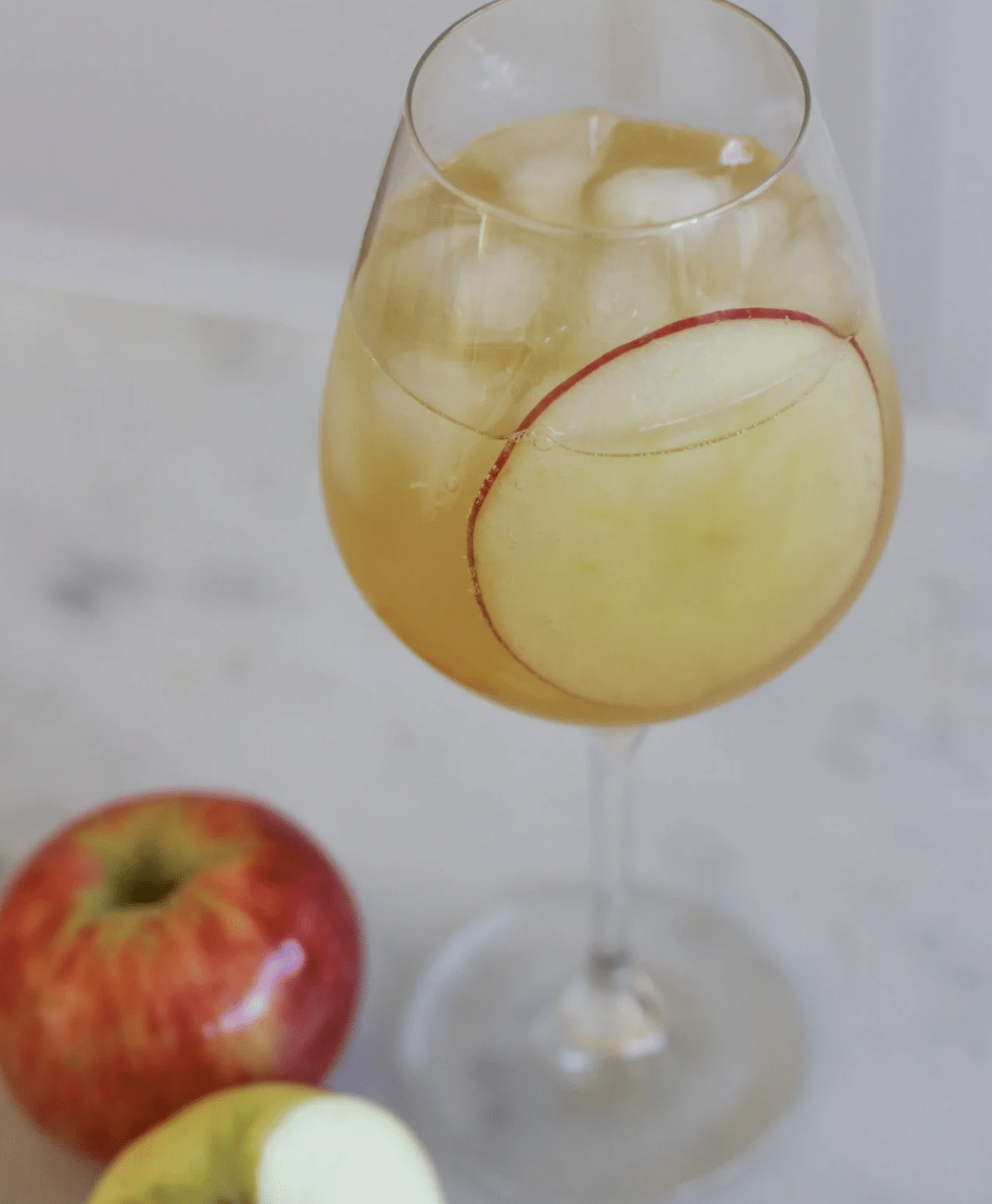Fall Cocktail Idea: Apple Cider Spritz